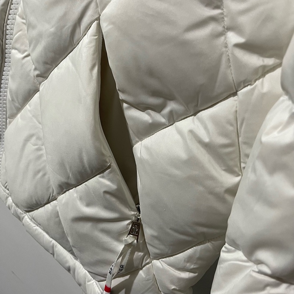 Moncler White Diamond Pattern Down Jacket - image 4